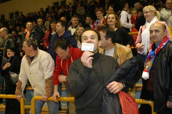 704_0459